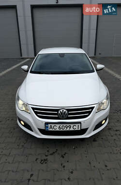 Купе Volkswagen CC / Passat CC 2011 в Нововолынске