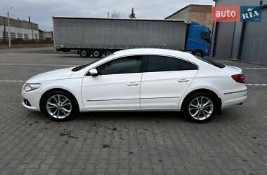 Купе Volkswagen CC / Passat CC 2011 в Нововолынске