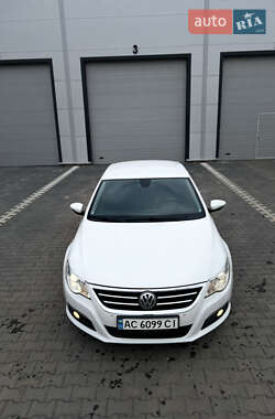 Купе Volkswagen CC / Passat CC 2011 в Нововолынске