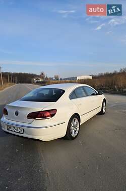 Купе Volkswagen CC / Passat CC 2013 в Львові