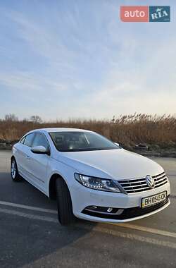 Купе Volkswagen CC / Passat CC 2013 в Львові