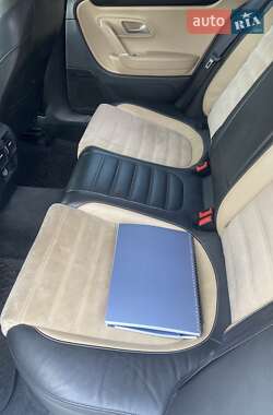 Купе Volkswagen CC / Passat CC 2012 в 
