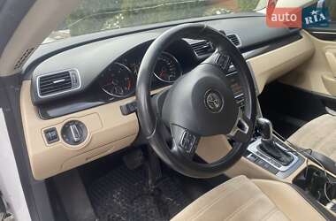 Купе Volkswagen CC / Passat CC 2012 в 