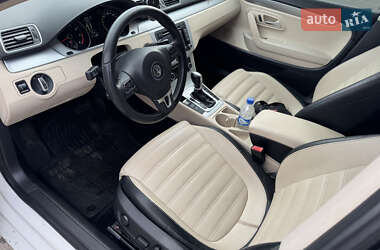 Купе Volkswagen CC / Passat CC 2011 в Киеве