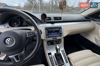 Купе Volkswagen CC / Passat CC 2011 в Киеве