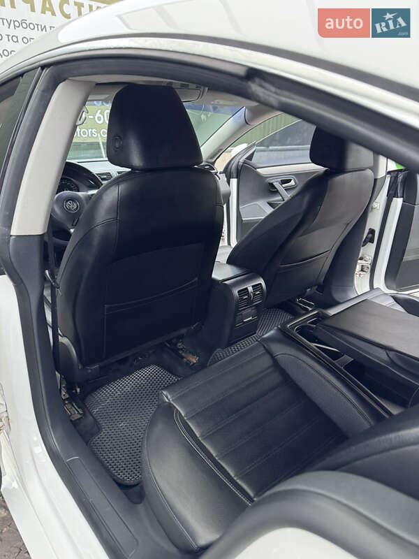 Купе Volkswagen CC / Passat CC 2011 в Хмельницком