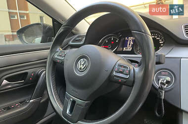 Купе Volkswagen CC / Passat CC 2013 в Киеве