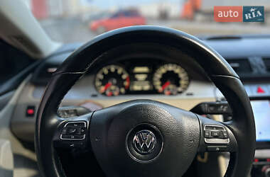 Купе Volkswagen CC / Passat CC 2010 в Виннице