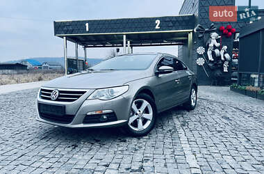 Купе Volkswagen CC / Passat CC 2010 в Львове