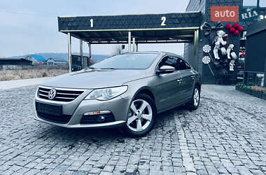 Купе Volkswagen CC / Passat CC 2010 в Львове