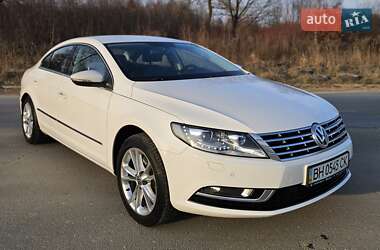 Купе Volkswagen CC / Passat CC 2013 в Львове