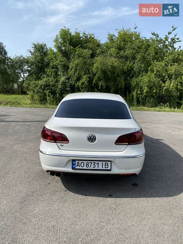 Купе Volkswagen CC / Passat CC 2013 в Мукачево
