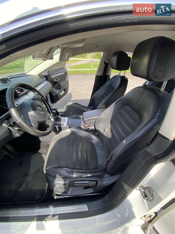 Купе Volkswagen CC / Passat CC 2013 в Мукачево