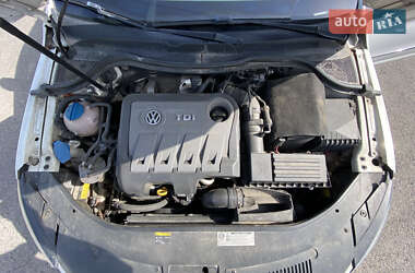 Купе Volkswagen CC / Passat CC 2013 в 