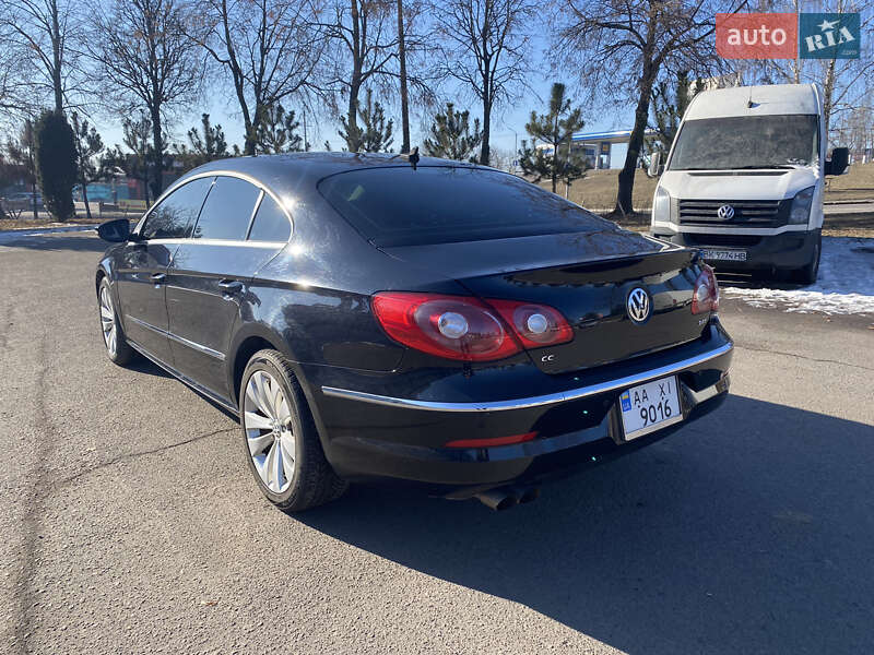 Купе Volkswagen CC / Passat CC 2010 в Ровно