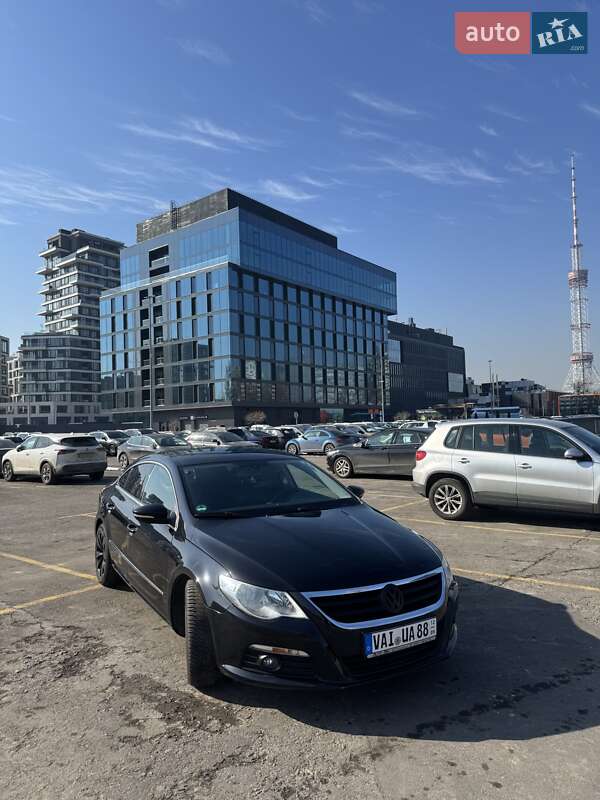 Купе Volkswagen CC / Passat CC 2010 в Киеве