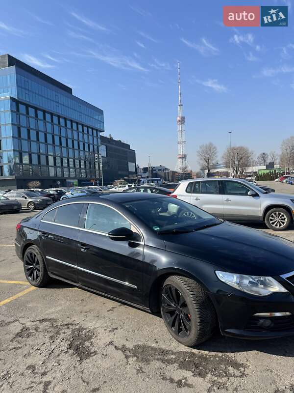 Купе Volkswagen CC / Passat CC 2010 в Киеве