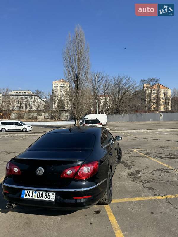 Купе Volkswagen CC / Passat CC 2010 в Киеве