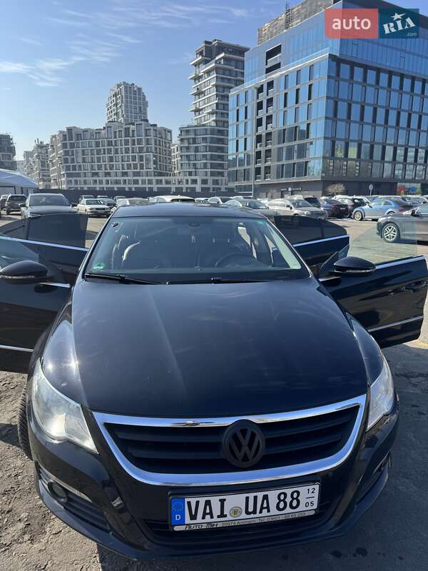 Купе Volkswagen CC / Passat CC 2010 в Киеве