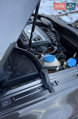 Купе Volkswagen CC / Passat CC 2012 в 