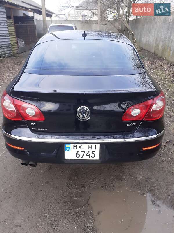 Купе Volkswagen CC / Passat CC 2011 в Радехове