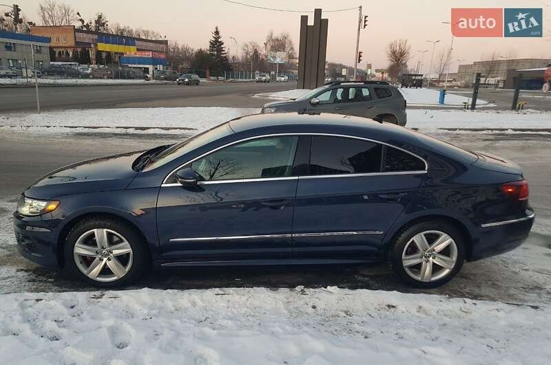 Купе Volkswagen CC / Passat CC 2014 в Киеве