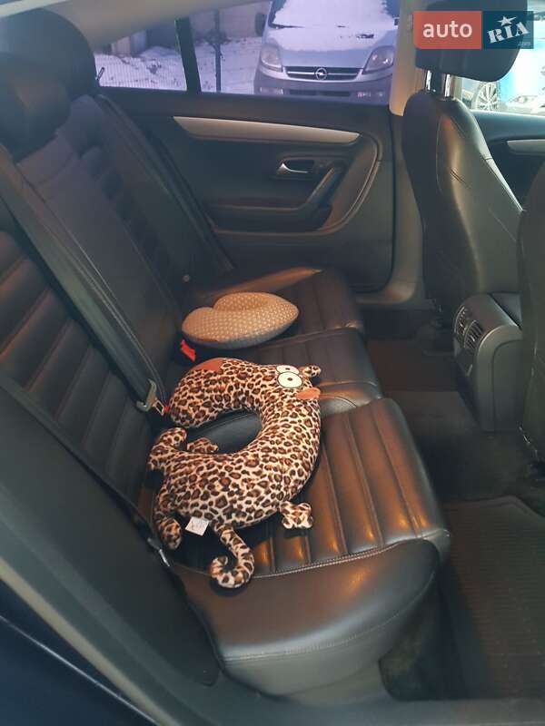 Купе Volkswagen CC / Passat CC 2014 в Киеве