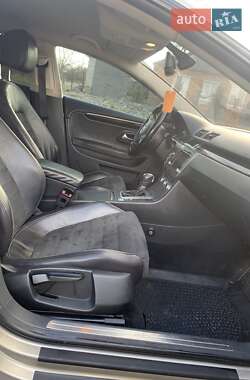 Купе Volkswagen CC / Passat CC 2013 в 