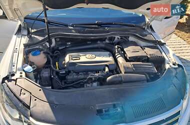 Купе Volkswagen CC / Passat CC 2013 в 