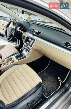 Купе Volkswagen CC / Passat CC 2012 в 