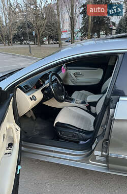 Купе Volkswagen CC / Passat CC 2010 в 