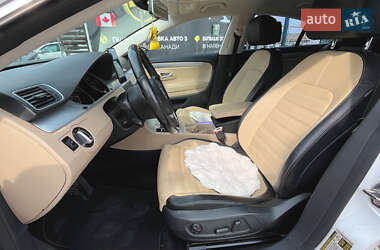 Купе Volkswagen CC / Passat CC 2013 в 