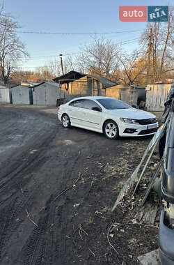 Купе Volkswagen CC / Passat CC 2015 в 