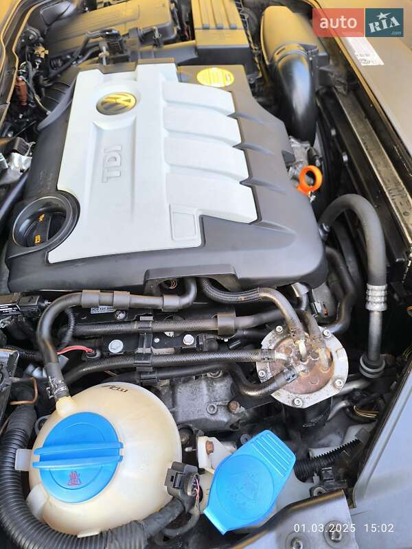 Купе Volkswagen CC / Passat CC 2010 в Дубно