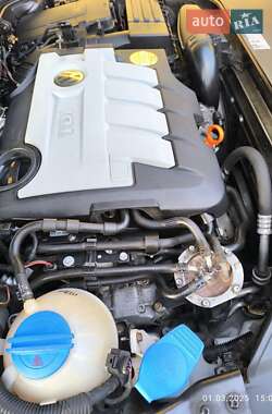 Купе Volkswagen CC / Passat CC 2010 в 