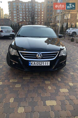 Купе Volkswagen CC / Passat CC 2010 в Києві