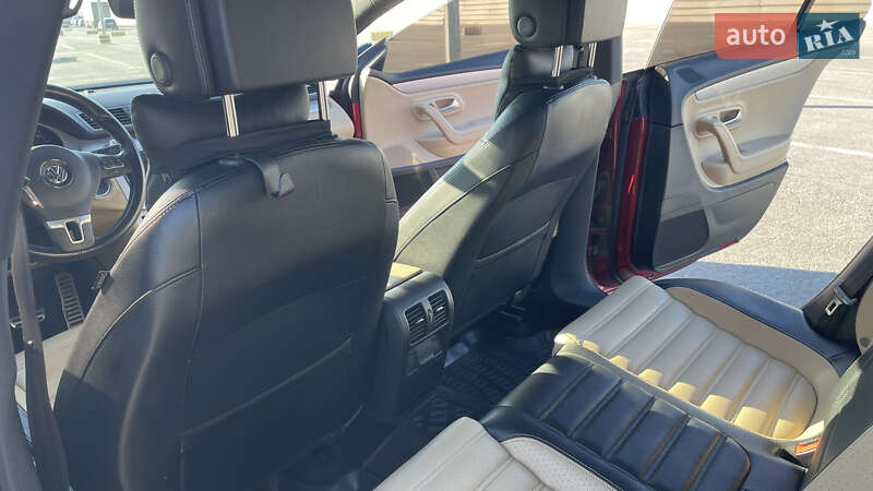 Купе Volkswagen CC / Passat CC 2013 в Львове