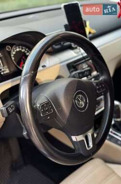 Купе Volkswagen CC / Passat CC 2012 в 