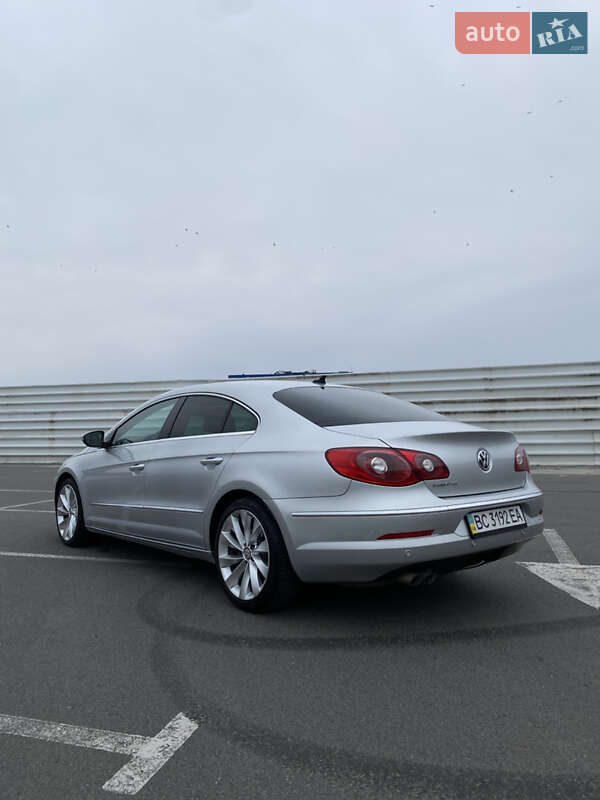 Купе Volkswagen CC / Passat CC 2009 в Львове