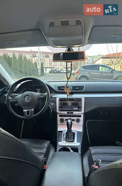 Купе Volkswagen CC / Passat CC 2012 в 