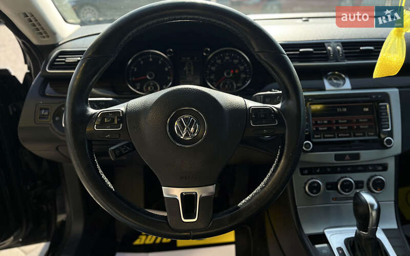 Купе Volkswagen CC / Passat CC 2013 в Мукачевому