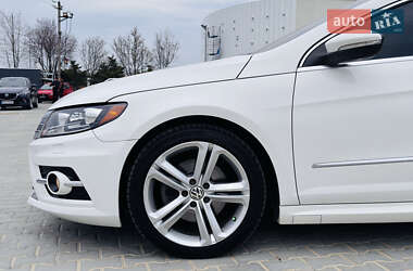Купе Volkswagen CC / Passat CC 2013 в 