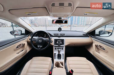 Купе Volkswagen CC / Passat CC 2013 в 