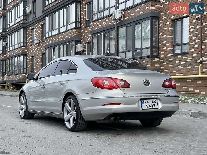 Купе Volkswagen CC / Passat CC 2011 в Киеве