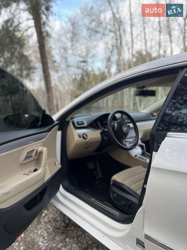 Купе Volkswagen CC / Passat CC 2013 в Павлограді