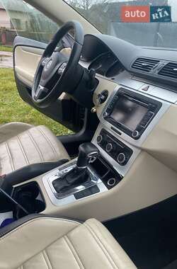 Купе Volkswagen CC / Passat CC 2009 в 