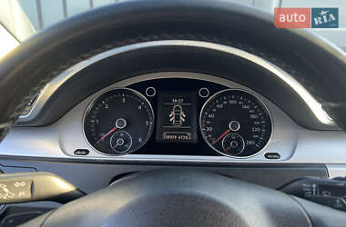 Купе Volkswagen CC / Passat CC 2013 в 