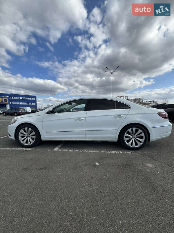Купе Volkswagen CC / Passat CC 2016 в Києві