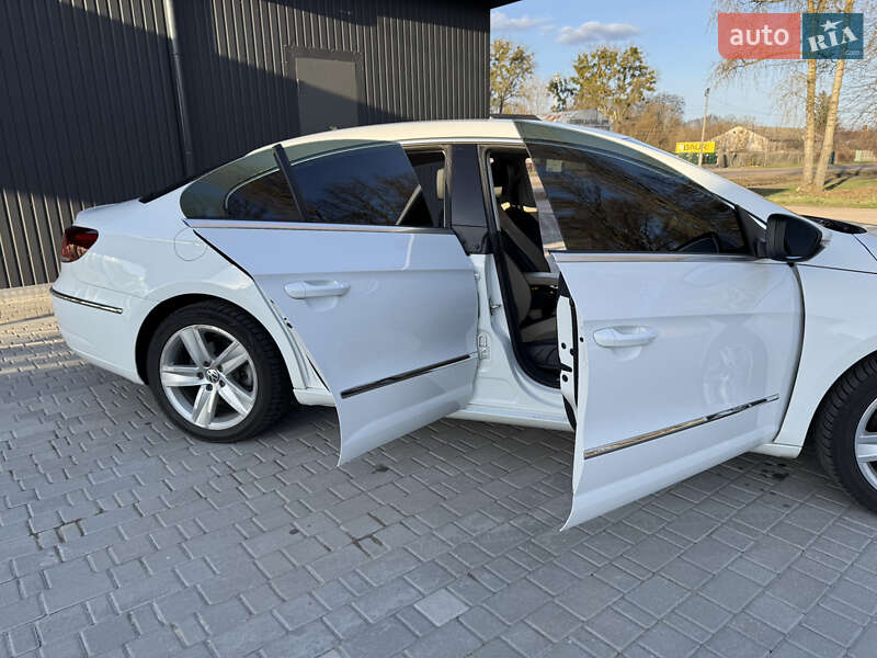 Купе Volkswagen CC / Passat CC 2015 в Овручі