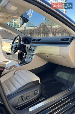 Купе Volkswagen CC / Passat CC 2013 в 